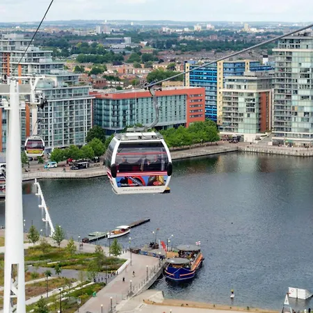 Cosy 3 Bed Penthouse In Royal Docks London Apartamento